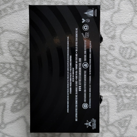 Jeffree Star Conspiracy Eyeshadow Palette - Picture 3 of 5